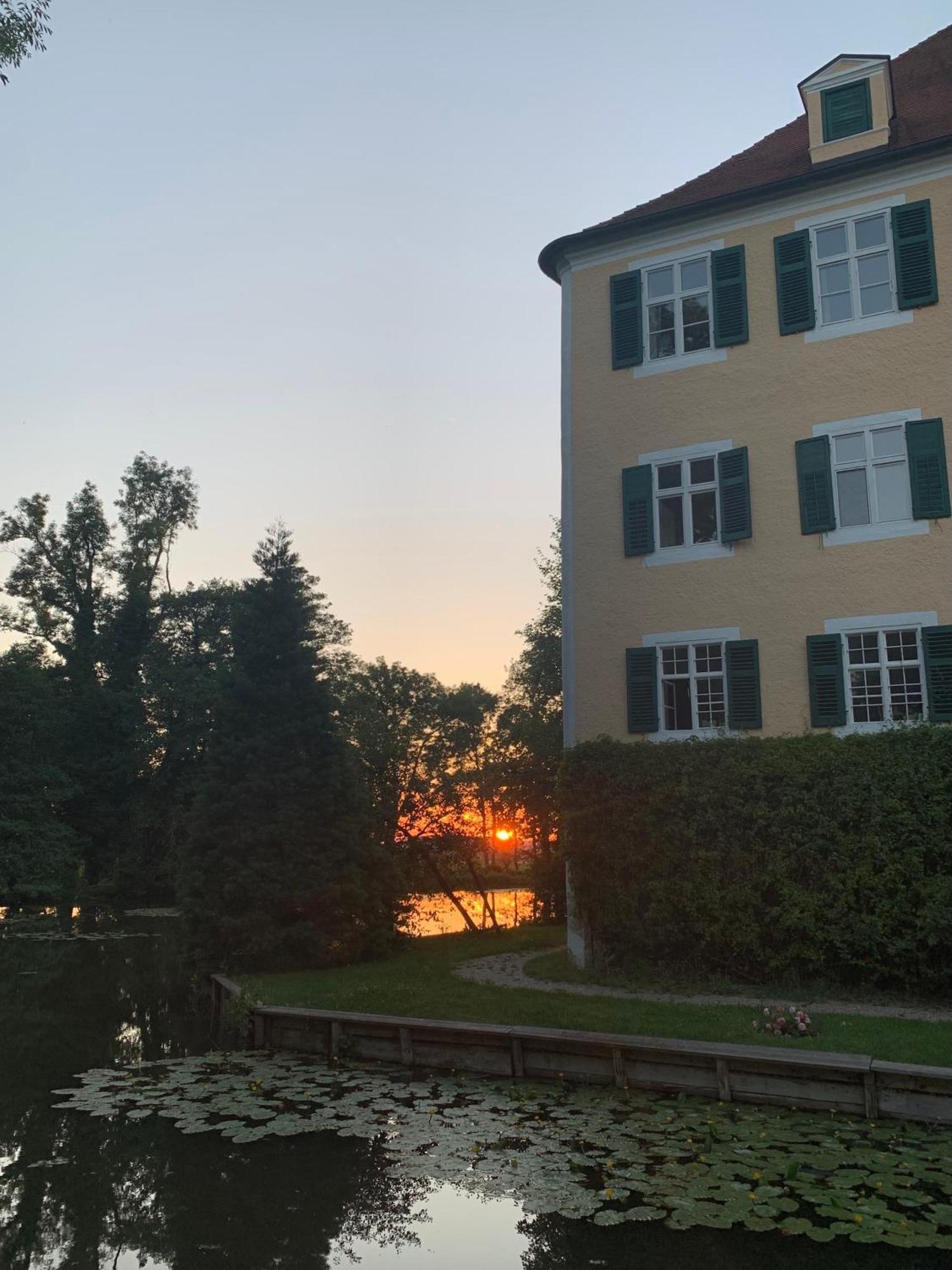 Wohnen Im Wasserschloss Sandizell Schrobenhausen Dış mekan fotoğraf