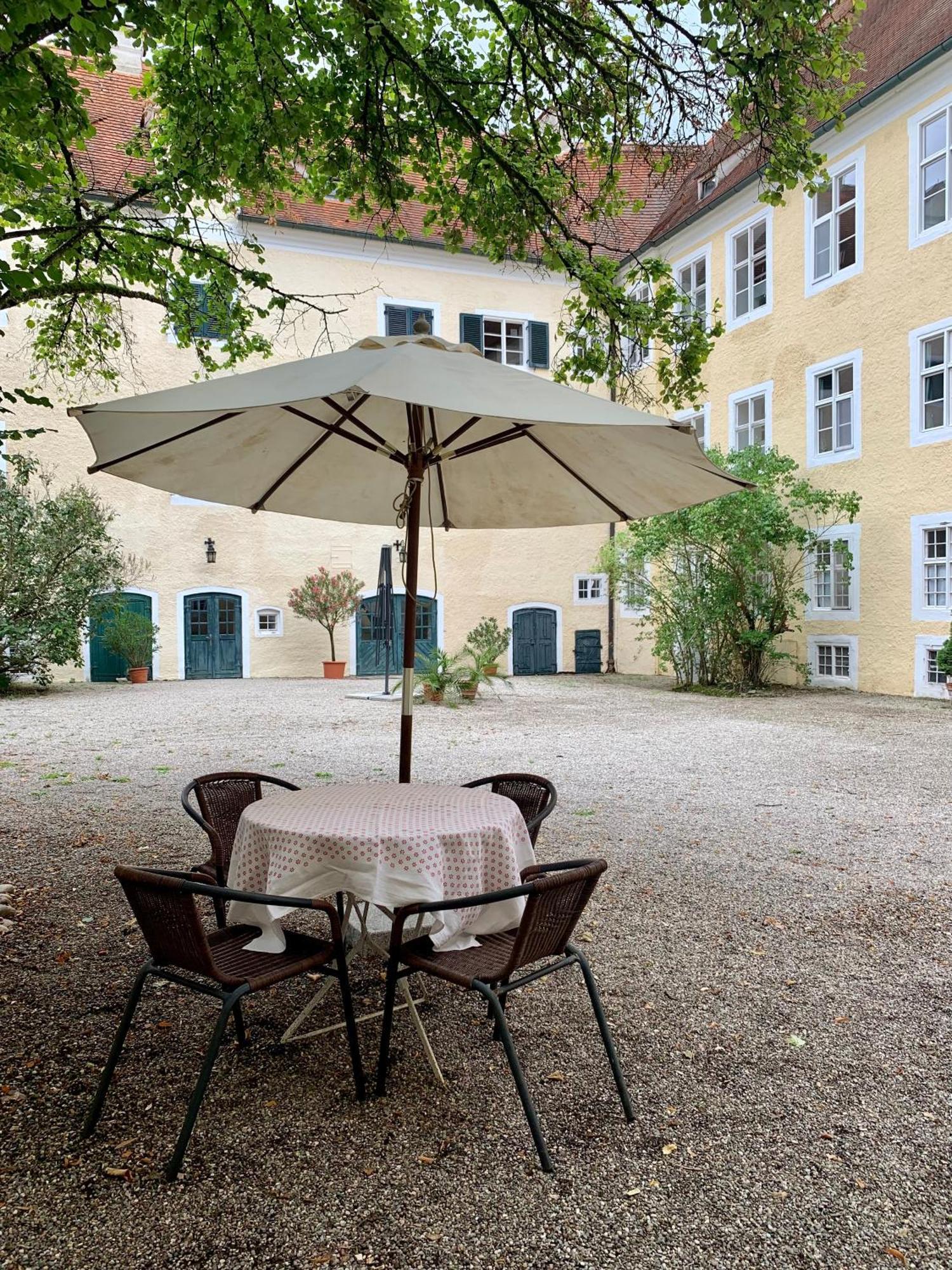 Wohnen Im Wasserschloss Sandizell Schrobenhausen Dış mekan fotoğraf